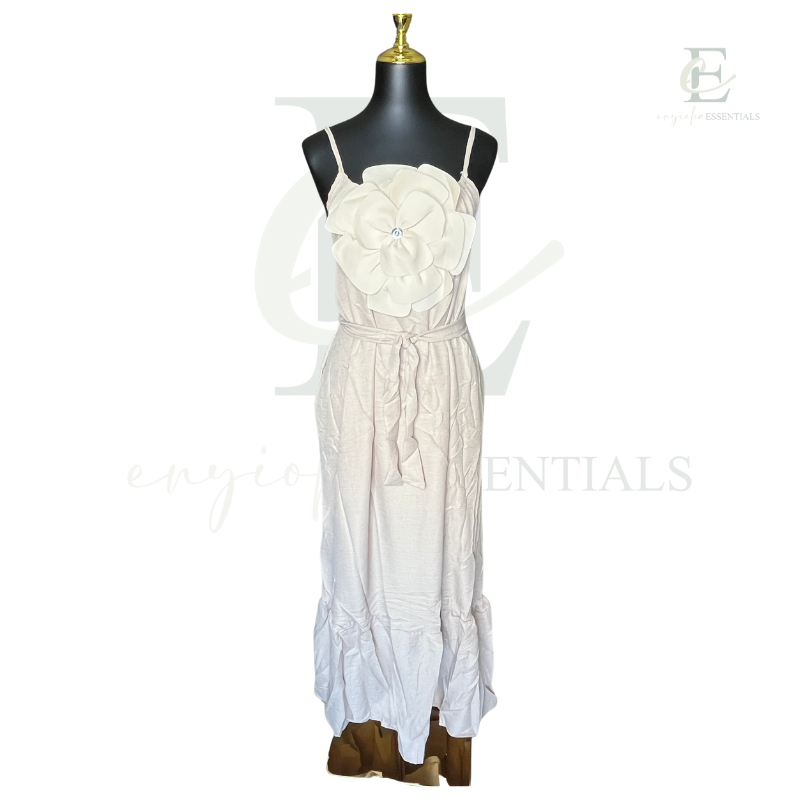 Ivory Bloom Maxi Dress | Size: Medium